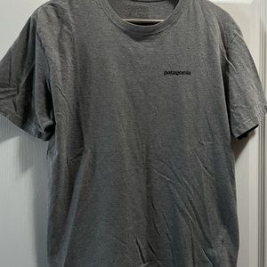 Grey Patagonia T-shirt.